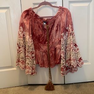 Gorgeous Boho blouse. Never worn.  Selling becauyim a bit too “chesty” for it.